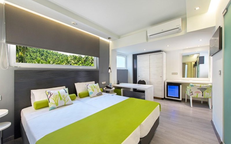 Rodosz utazás Semiramis City