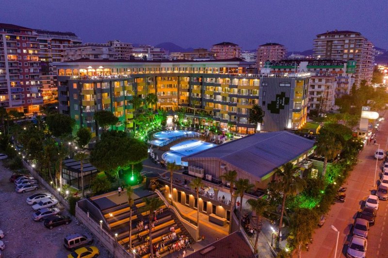 Alanya utazás Senza Grand Santana