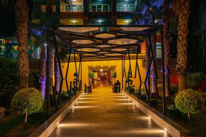 Alanya utazás Senza Grand Santana