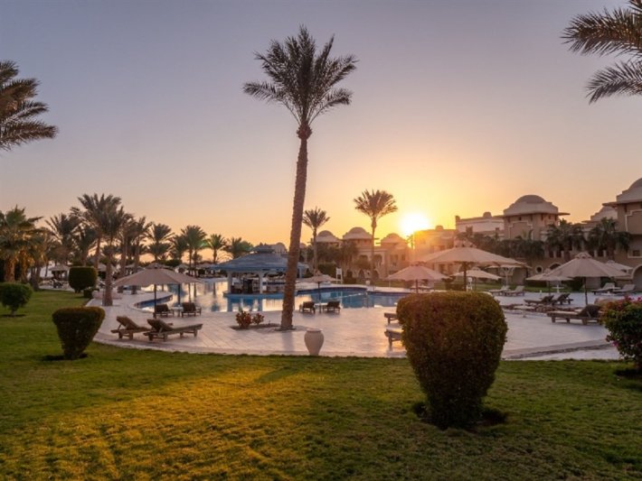 Serenity Alpha Beach Makadi Bay