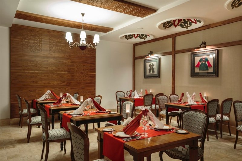 Side utazás Side Crown Palace