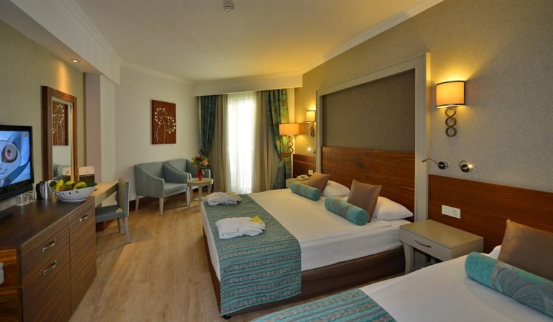 Side utazás Side Crown Palace