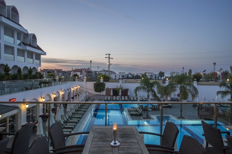 Side utazás Side Crown Serenity