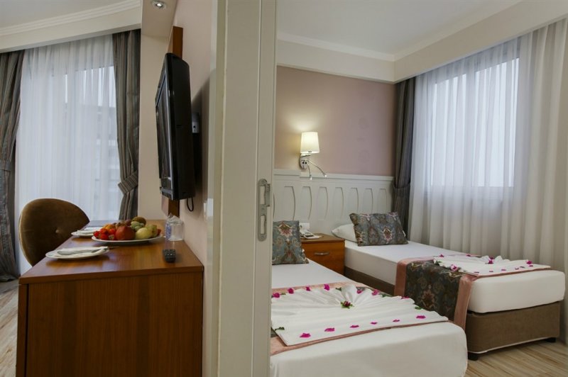 Side utazás Side Crown Serenity