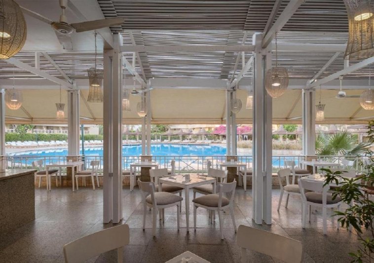 Hurghada utazás Sindbad Club