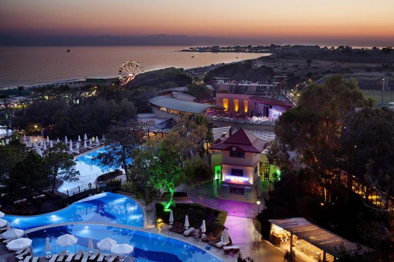 Sueno Hotels Beach Side Side