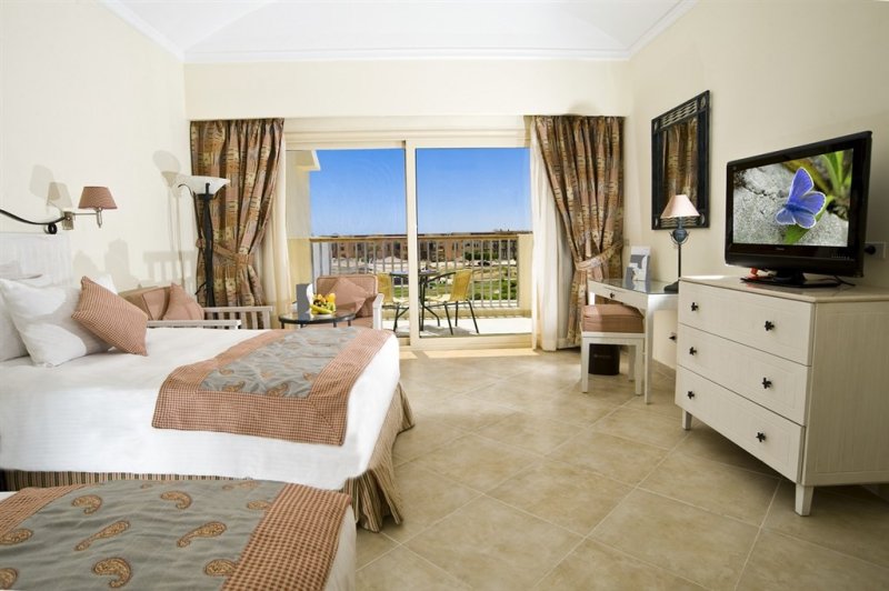 Hurghada utazás Sunrise Crystal Bay