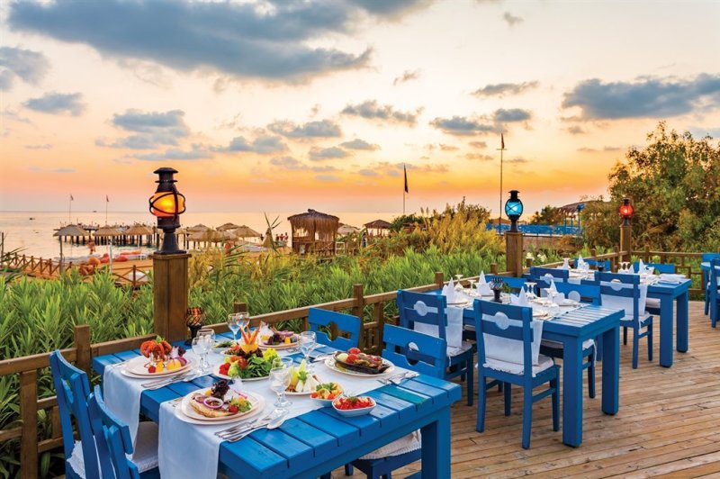 Side utazás Sunrise Resort Hotel