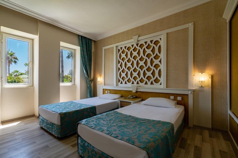Alanya utazás The Garden Beach Hotel