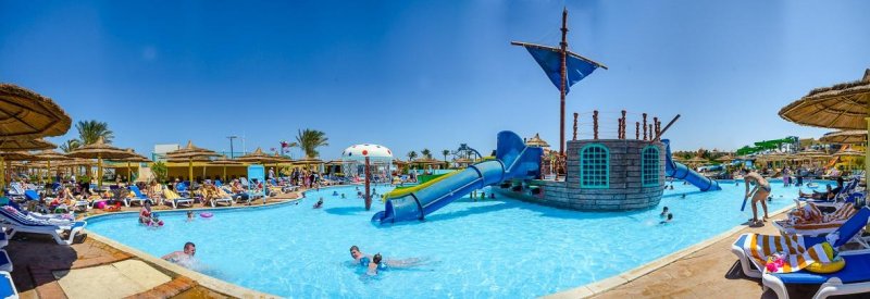 Titanic Beach Hurghada