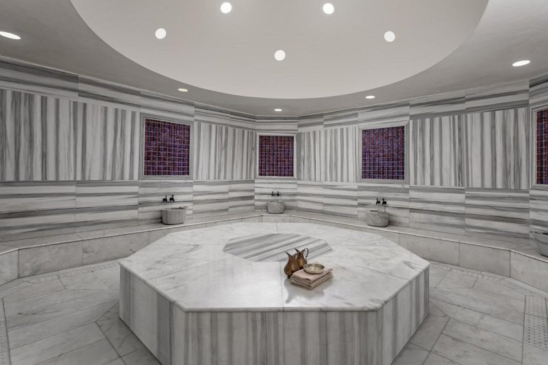 Antalya utazás Titanic Deluxe Lara