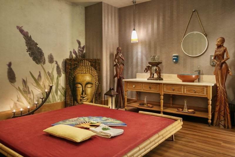 Antalya utazás Titanic Deluxe Lara