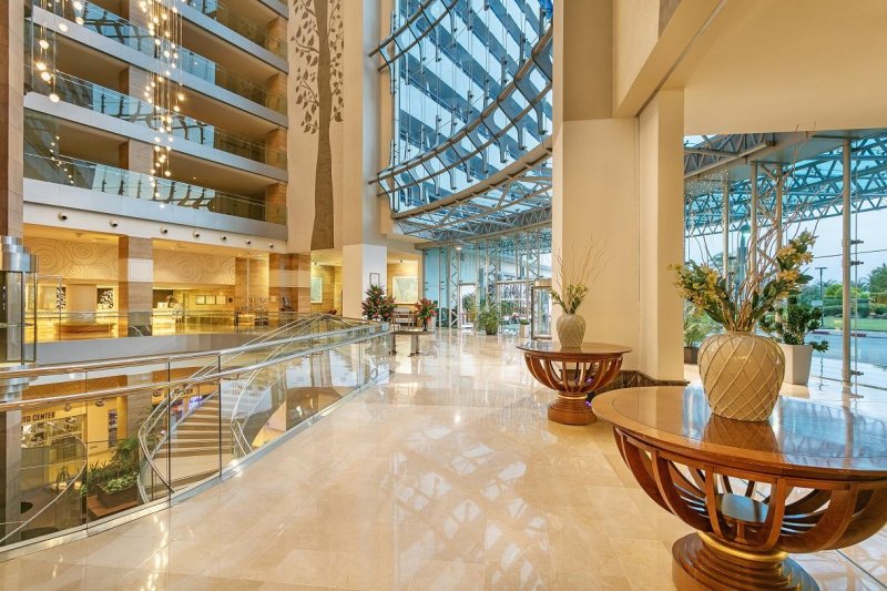 Antalya utazás Titanic Deluxe Lara