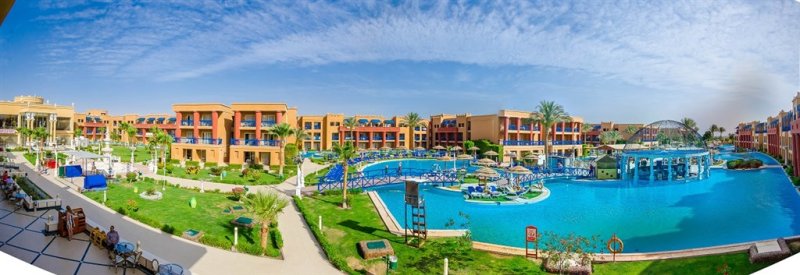 Hurghada utazás Titanic Palace