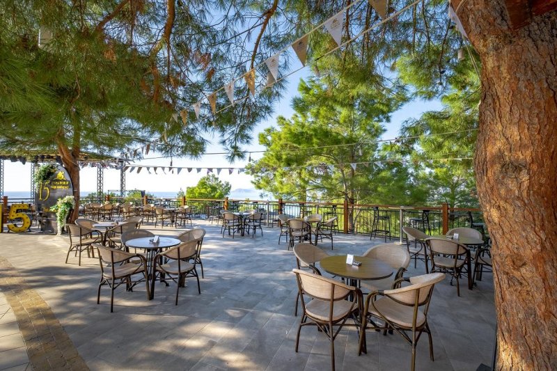 Alanya utazás Utopia World Hotel