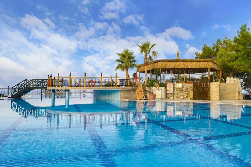 Alanya utazás Utopia World Hotel