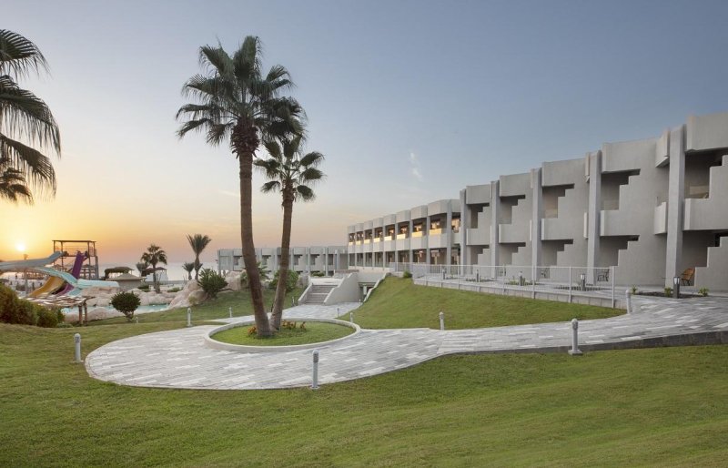 V Hotel ex.: Pyramisa Beach Resort Sharm El-Sheikh