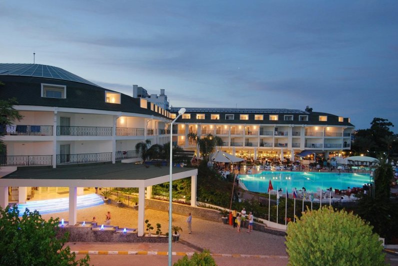 Kemer utazás Zena Resort Hotel