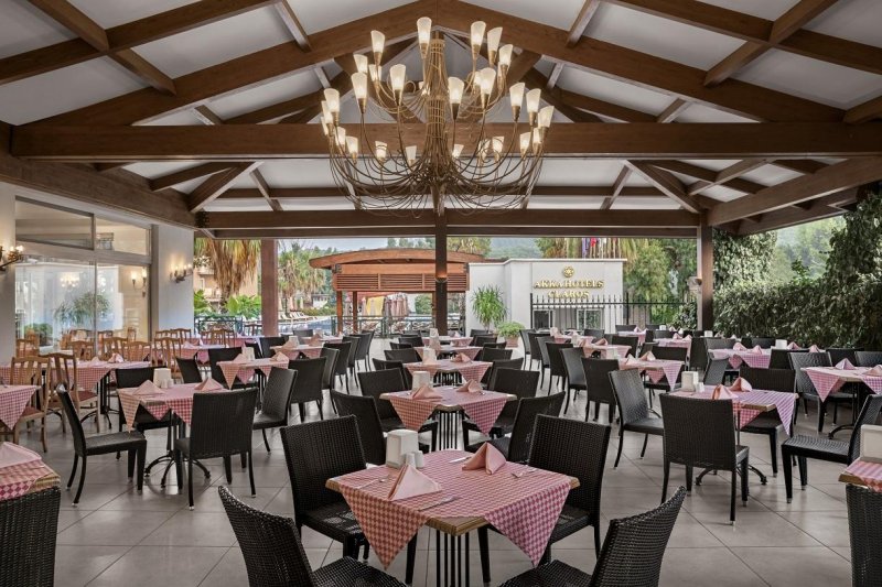 Kemer utazás Akka Claros Hotel