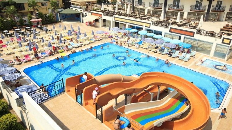 Alanya utazás Arabella World Hotel