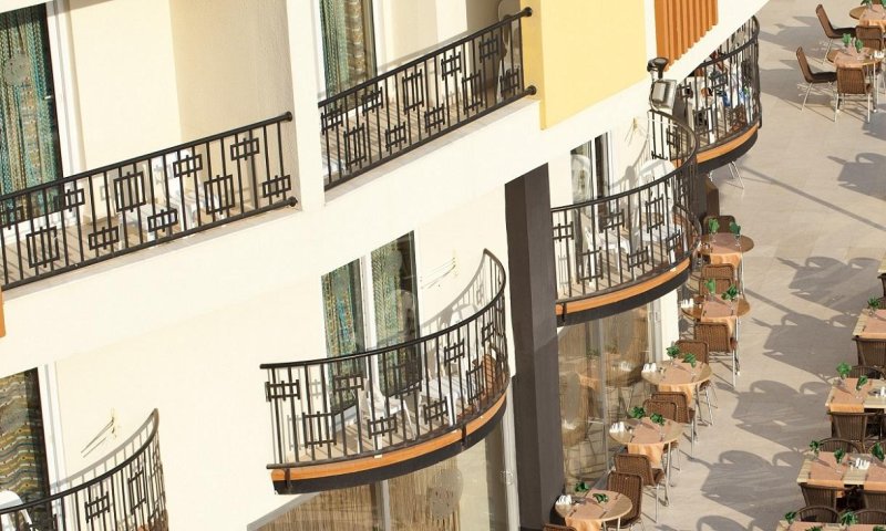 Alanya utazás Arabella World Hotel