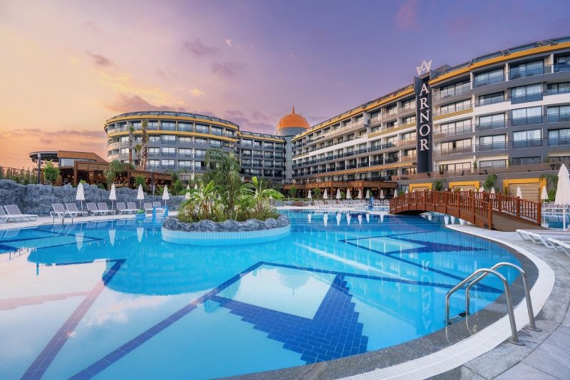 Arnor De Luxe Hotel & Spa Side