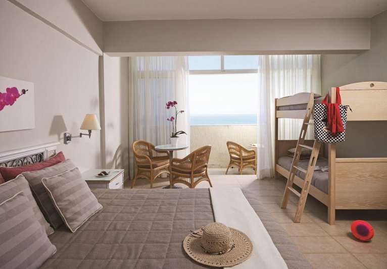 Rodosz utazás Atlantica Princess