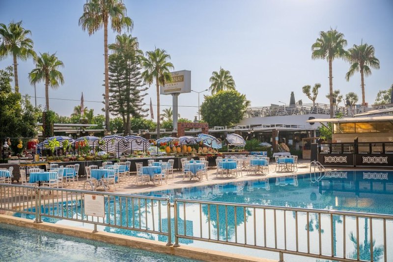 Alanya utazás Beach Club Doganay