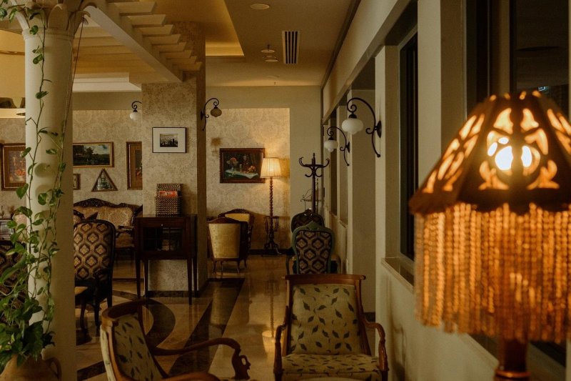 Castival Hotel Side