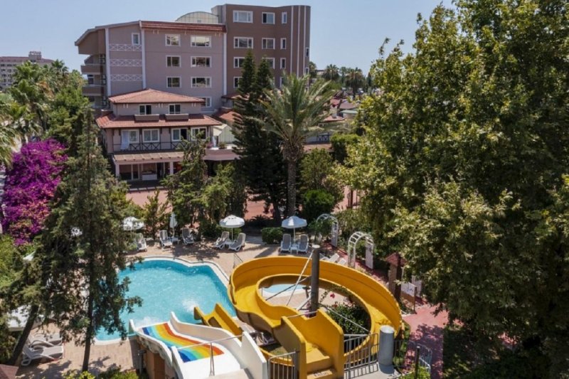 Alanya utazás Club Dizalya