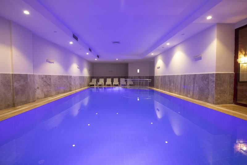 Antalya utazás Club Falcon Hotel