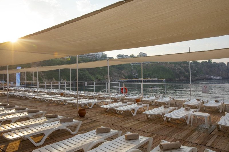 Antalya utazás Club Falcon Hotel