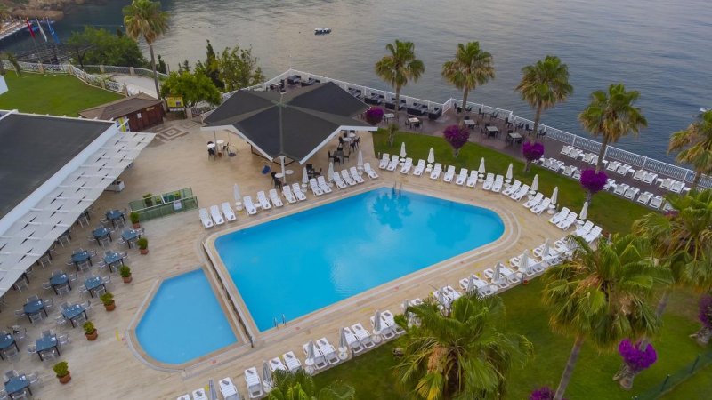 Antalya utazás Club Falcon Hotel