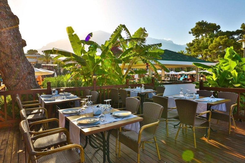 Kemer utazás Crystal Aura Beach Resort & Spa