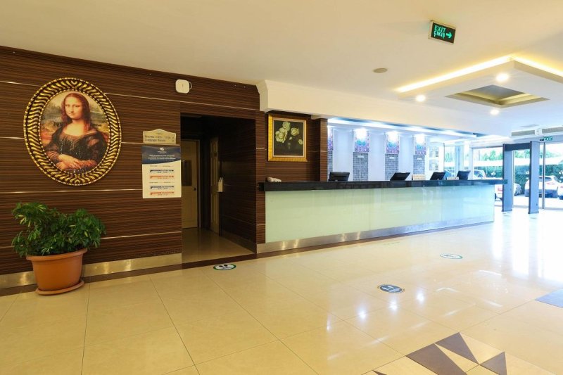 Kemer utazás Crystal Aura Beach Resort & Spa