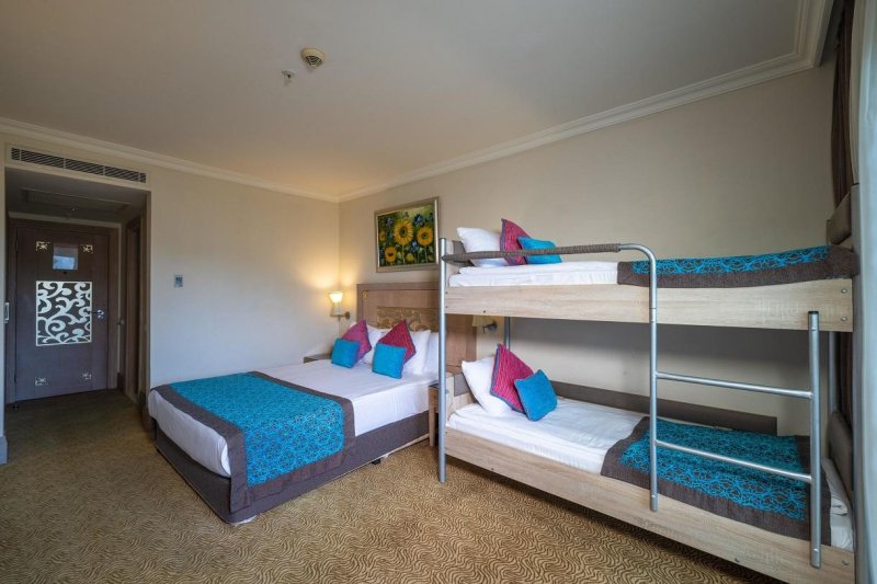 Kemer utazás Crystal De Luxe Resort & Spa