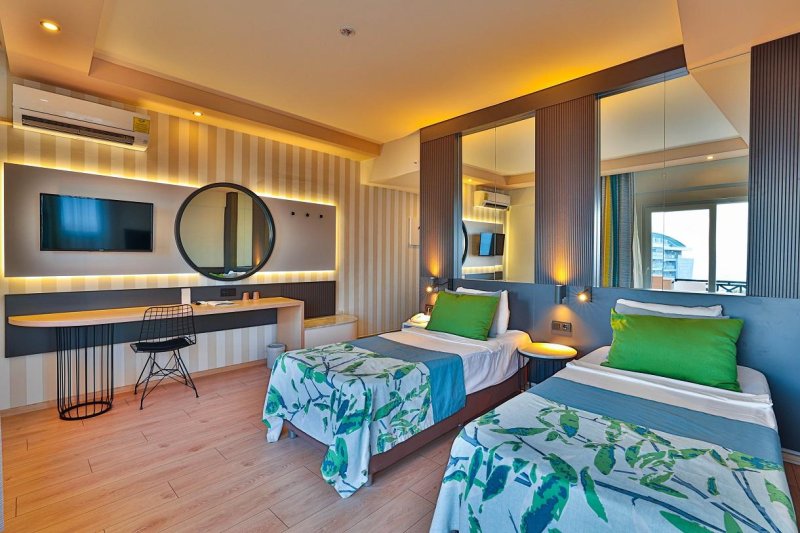 Alanya utazás Crystal Land Of Paradise