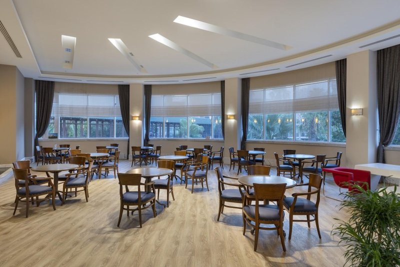 Kemer utazás Dobedan World Palace Kemer (ex.alva Donna World)