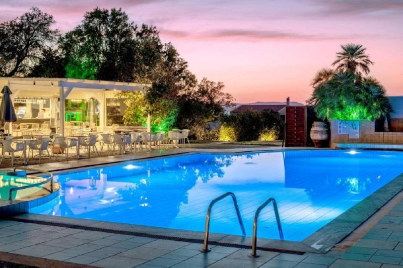 Kelet-Kréta utazás Gouves Bay