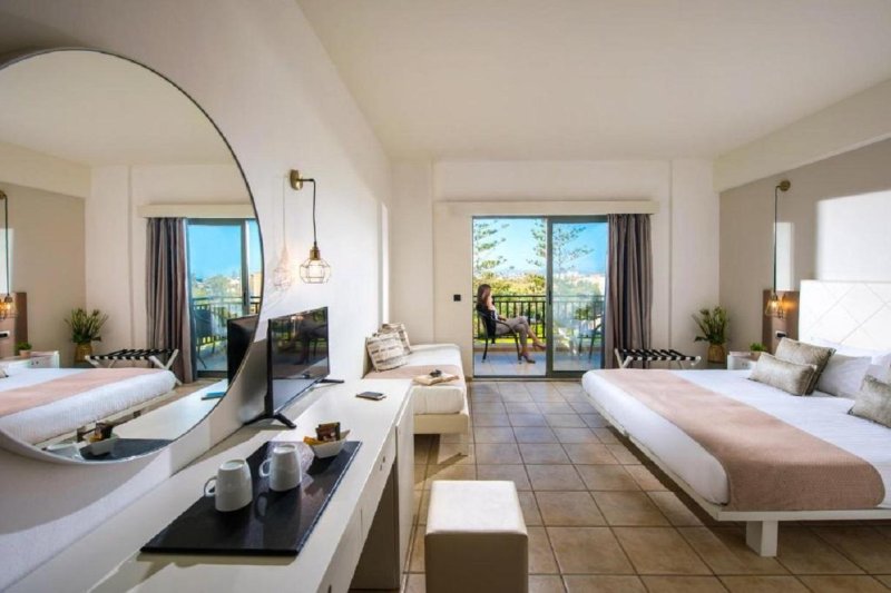 Kelet-Kréta utazás Gouves Bay