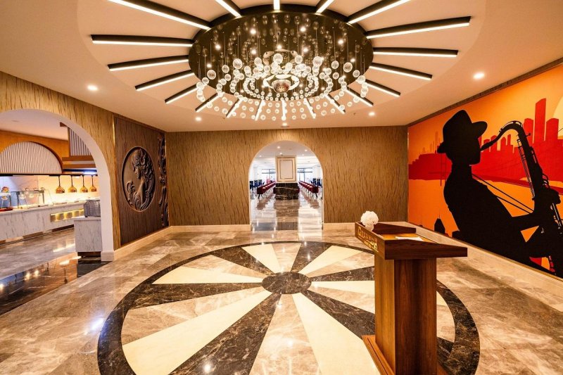 Antalya utazás Granada Luxury Red