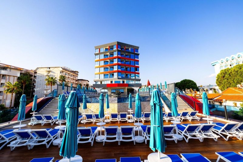 Antalya utazás Granada Luxury Red