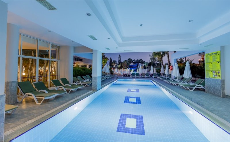 Alanya utazás Holiday Park Resort