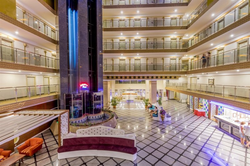 Alanya utazás Holiday Park Resort