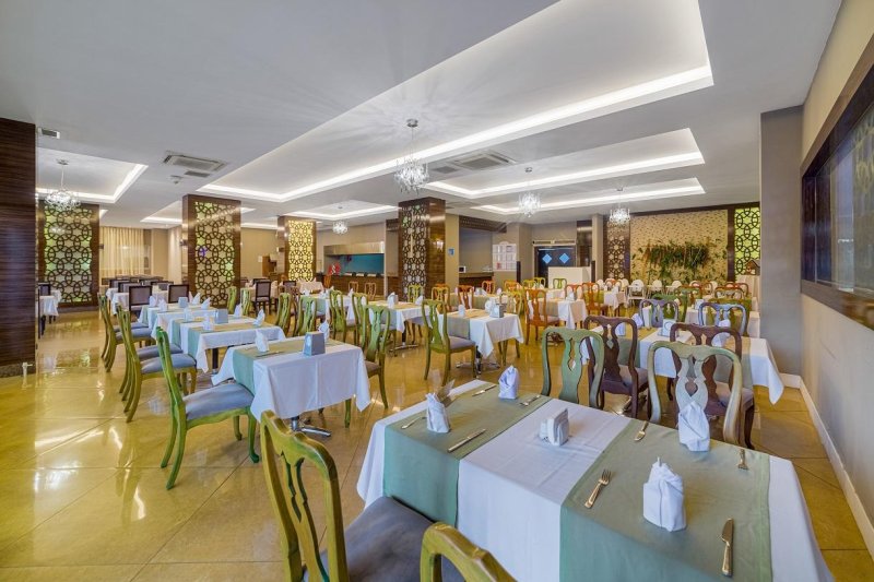 Alanya utazás Justiniano Deluxe Resort