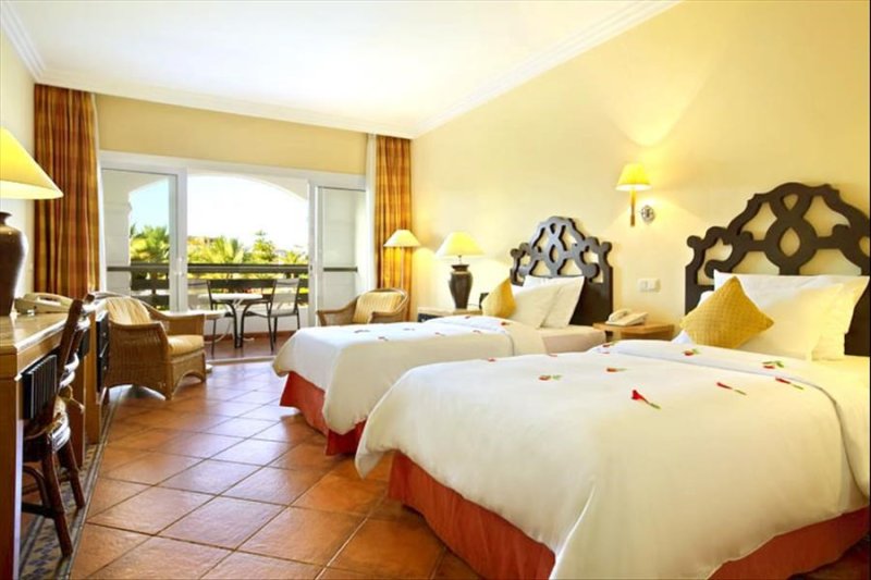 Cai Combo - Pyramids Resort Jaz + Jaz Sharm Dreams Resort (ex. Hilton)