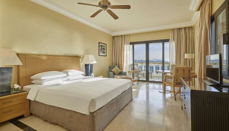 Cai Combo - Pyramids Resort Jaz + Park Regency