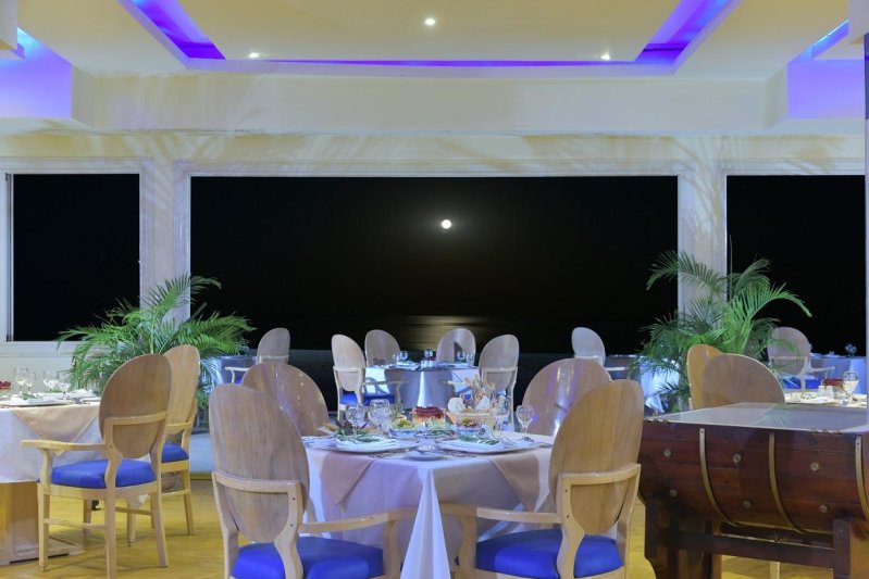 Cai Combo - Pyramids Resort Jaz + Sea Beach Aqua Park Resort