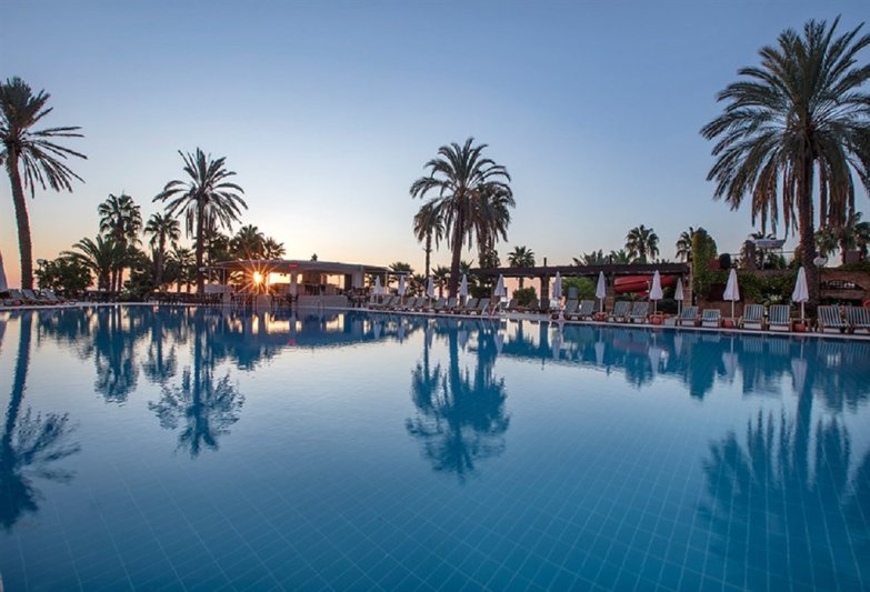 Kemer utazás Kilikya Resort Camyuva