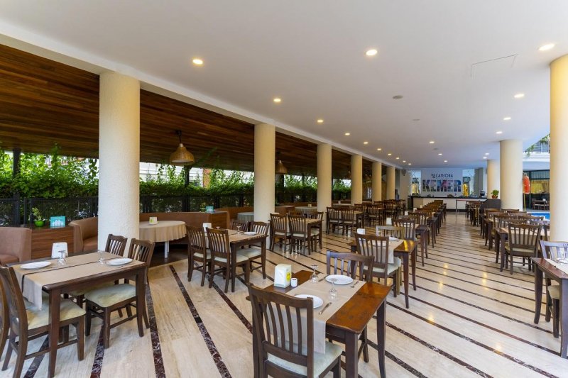 Kemer utazás Lancora Beach Hotel